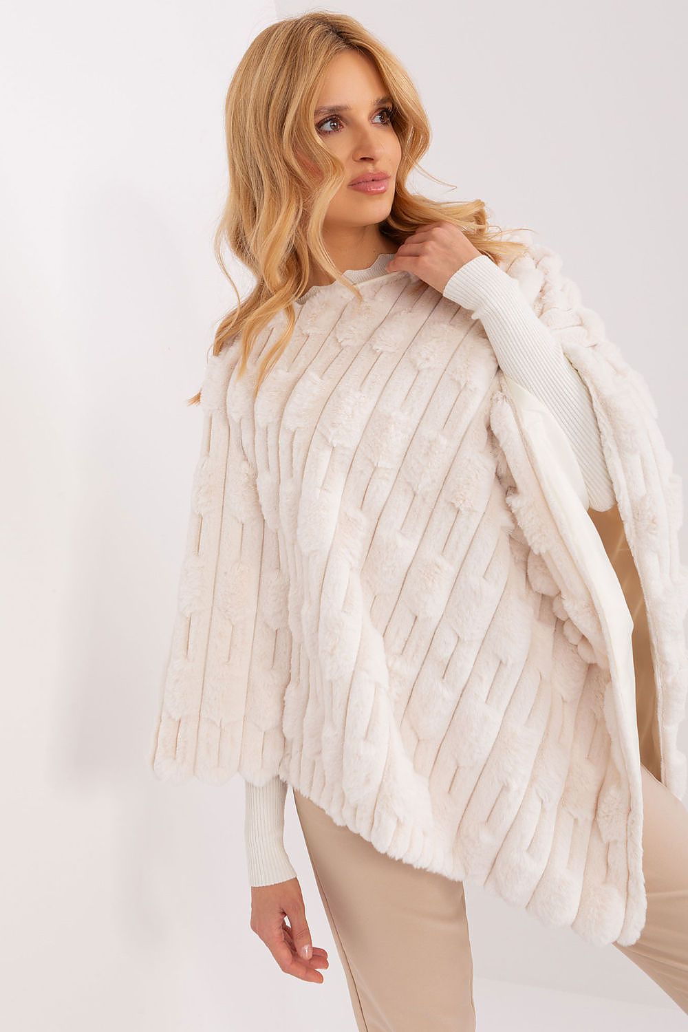 Poncho model 190860